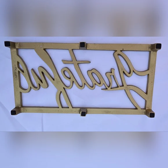 Gold “Grateful” Metal Trivet | Footed Brass-Tone Table Decor - Picture 6 of 7